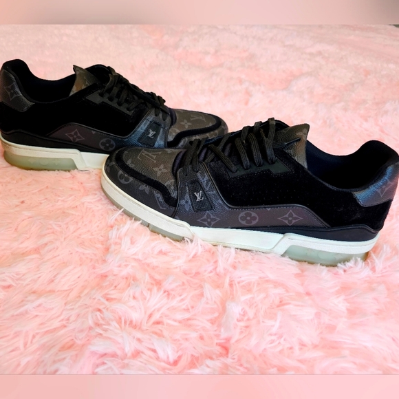 Lv trainer patent leather low trainers Louis Vuitton Purple size 7